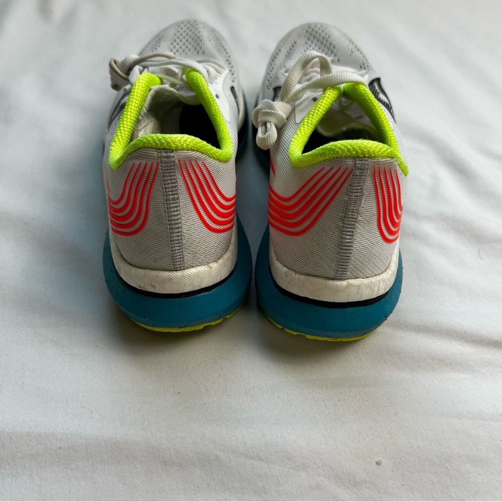 Saucony Women’s Endorphin Pro Running Shoe, SZ 7.5 - Picture 3 of 6